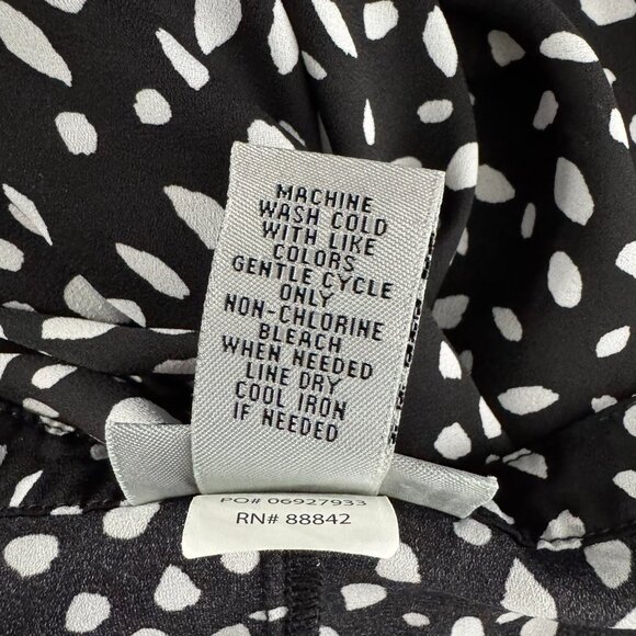 Catherines Top Shirt Blouse 3X Button Front Black White Print Tab Sleeve TP-3613 - Picture 8 of 10